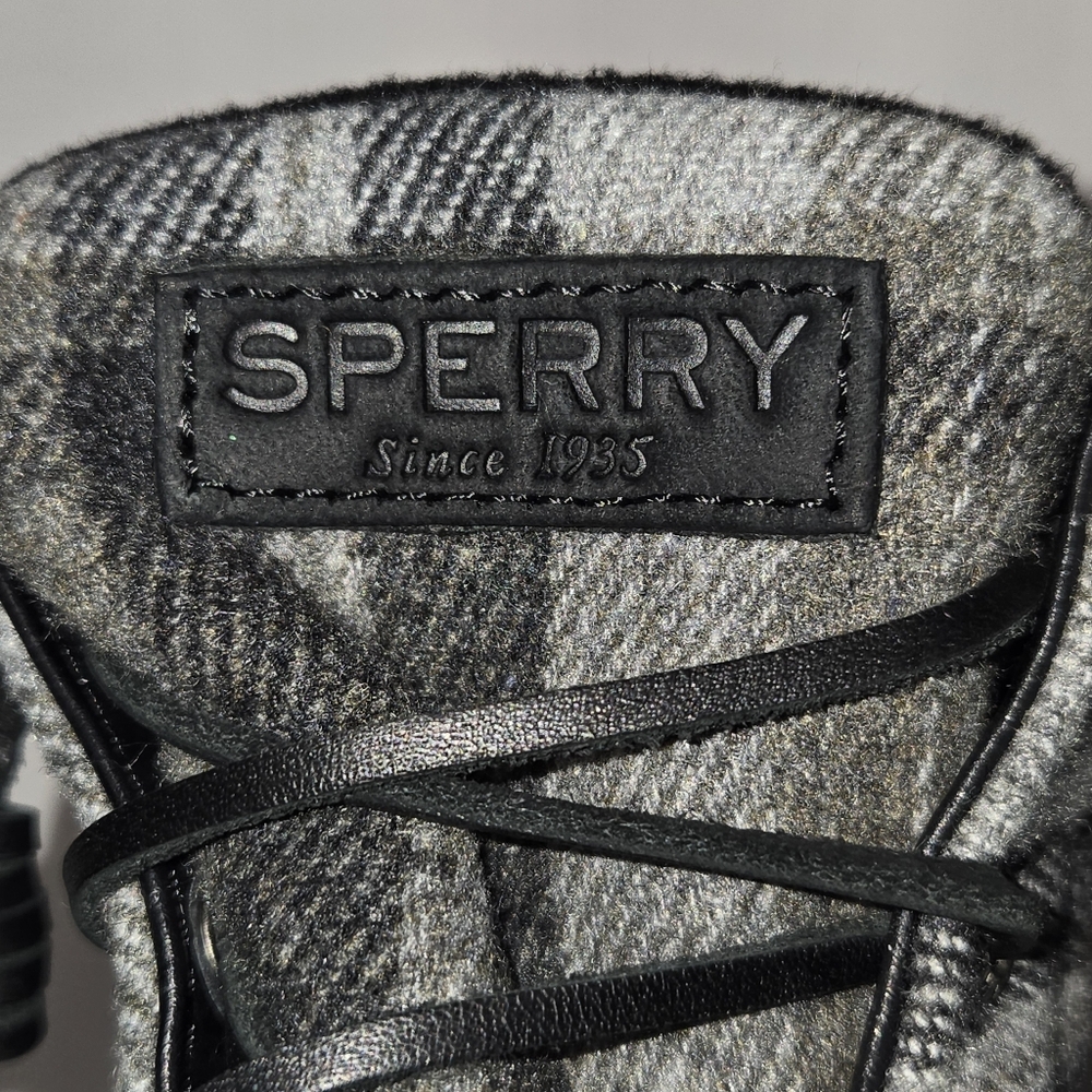 Sperry Saltwater Black and Charcoal Gray Plaid Women's Duck Boots NEW! - Picture 3 of 15